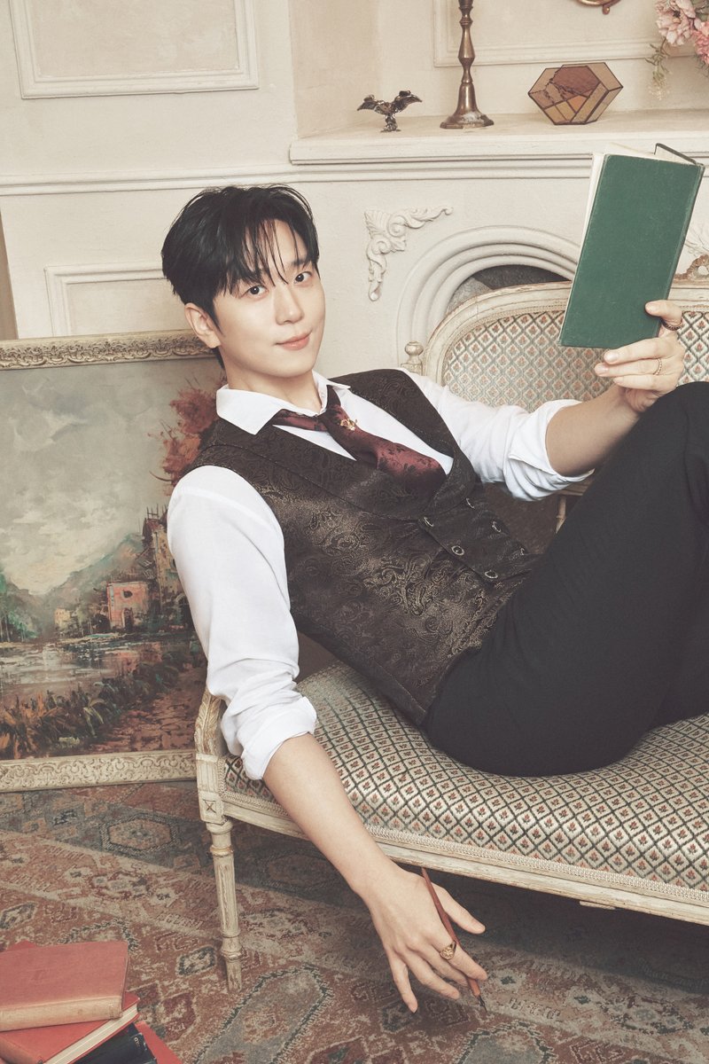 official_fore's tweet image. [ #FORESTELLA_NEWSONG ]

&amp;lt;THE LEGACY&amp;gt;
- Digital Single ‘Etude’
Woorim PHOTO

🎧 Pre-Release on
2026.02.12 6PM (KST)

#포레스텔라 #고우림 #THELEGACY
#Etude #Forestella #KoWoorim