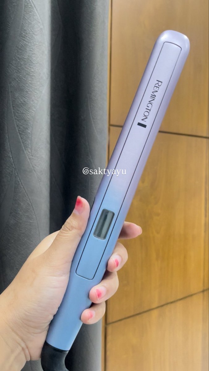 Saktyayu's tweet photo. kebahagiaan terbesar aku as mantan rambut rebonding Bertahun-tahun : NEMU CATOKAN TANPA NGERUSAK RAMBUT !
https://t.co/jMBAlLPk3l

+ Plat keramik canggih dari quartz, tourmaline,opal &amp; moonstone yg gak bikin rambut rusak
+ Kabel fleksibel muter 360derajat
+ HARGA AFFORDALBE!!! ✨ https://t.co/CJ4qxXp6jl