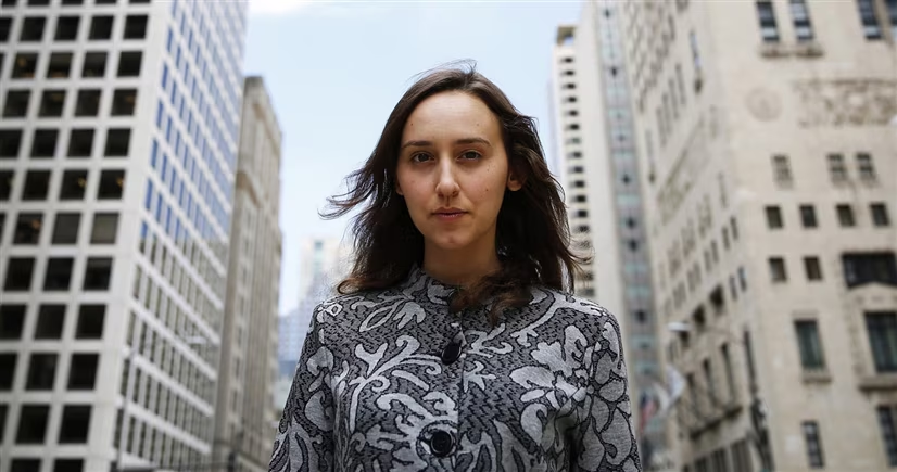 forallcurious's tweet photo. 🚨: Harvard believes this person is the next Albert Einstein.

> At 14, she built an airplane in her backyard.
> At 16, she flew it, alone.
> At 21, she graduated from MIT with a perfect GPA.
> Today, She studies mysteries even Einstein couldn't solve.
> Stephen Hawking referenced her work before he died.
> Jeff Bezos tried to hire her. She said no.