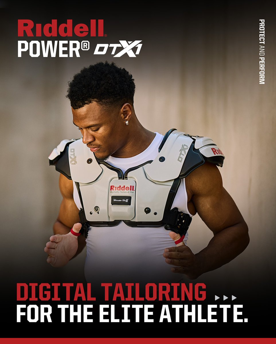 ケネス・ウォーカーのショルダーパッドは、よく見るとこの新型POWER