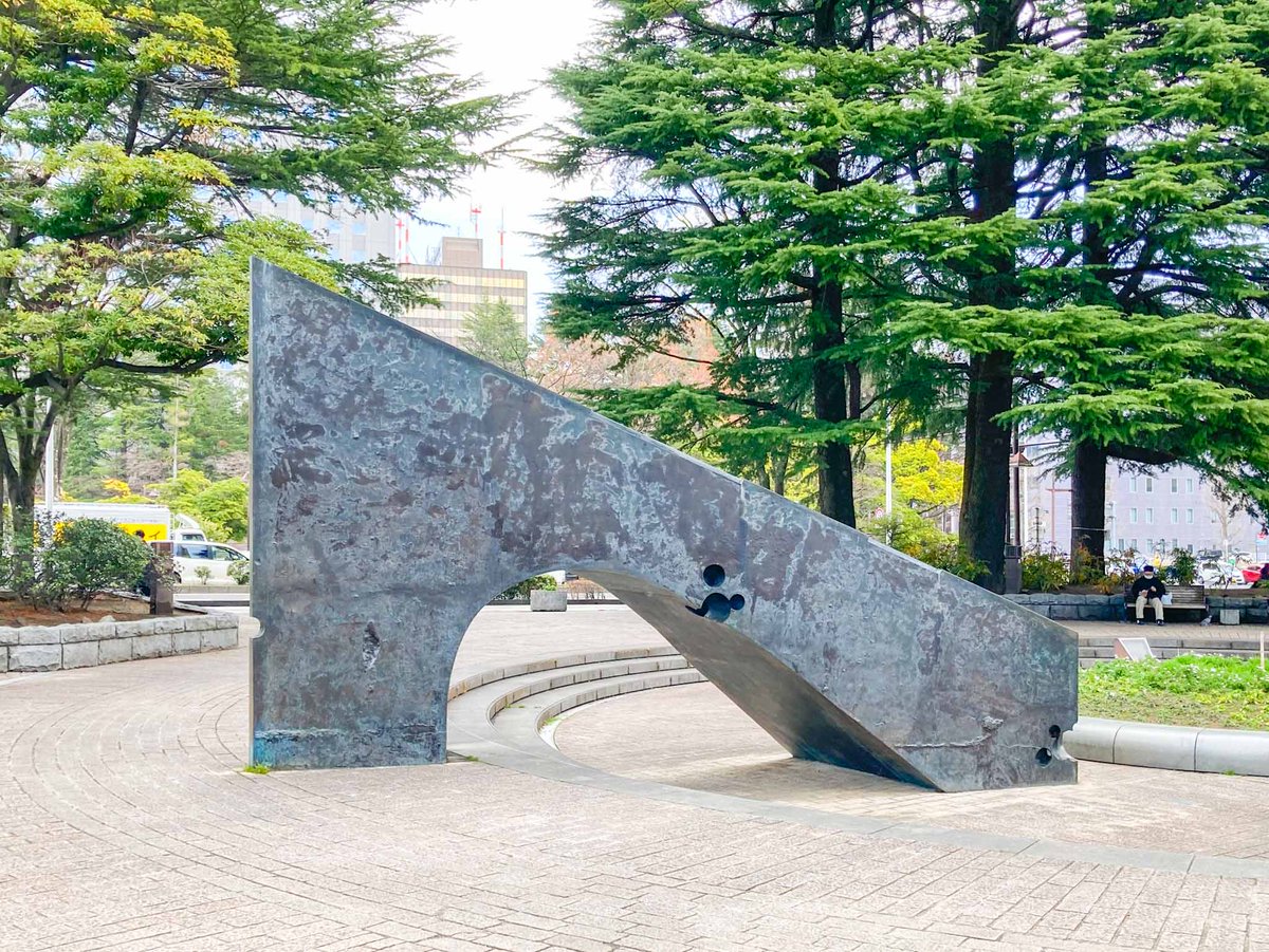 時の広場-Piazza del Tempo-/Square of Time】 ・作者：吾妻兼治郎