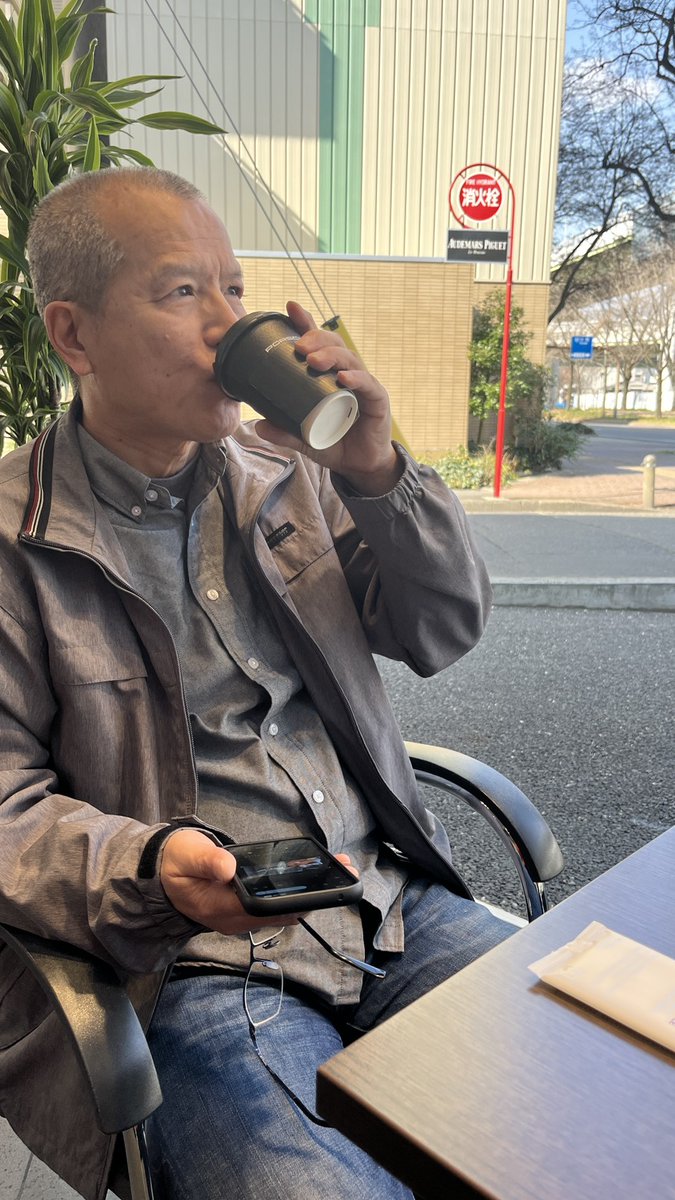image5150's tweet photo. ポルシェ借りに来た https://t.co/0lGi3Ms8R5