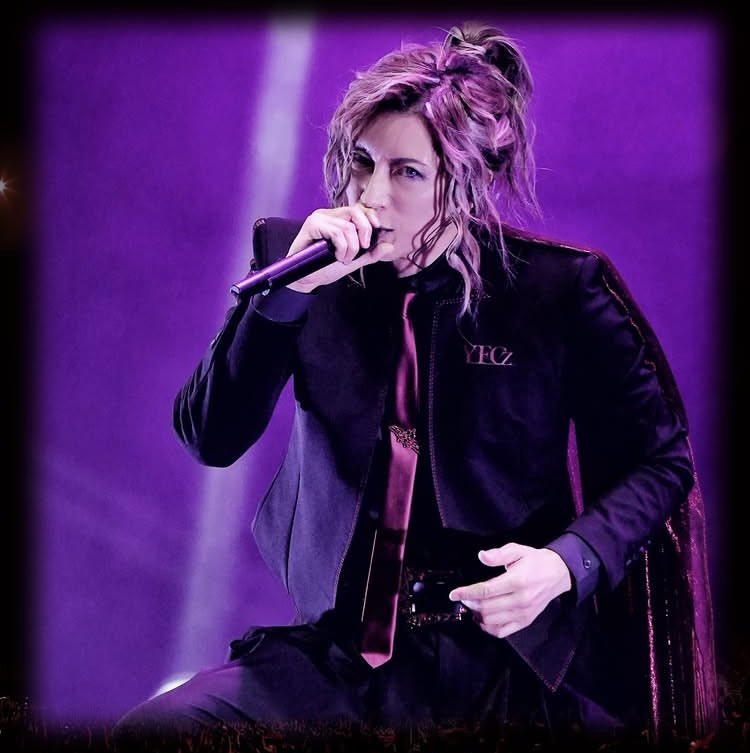 more gackt in purple light pics please