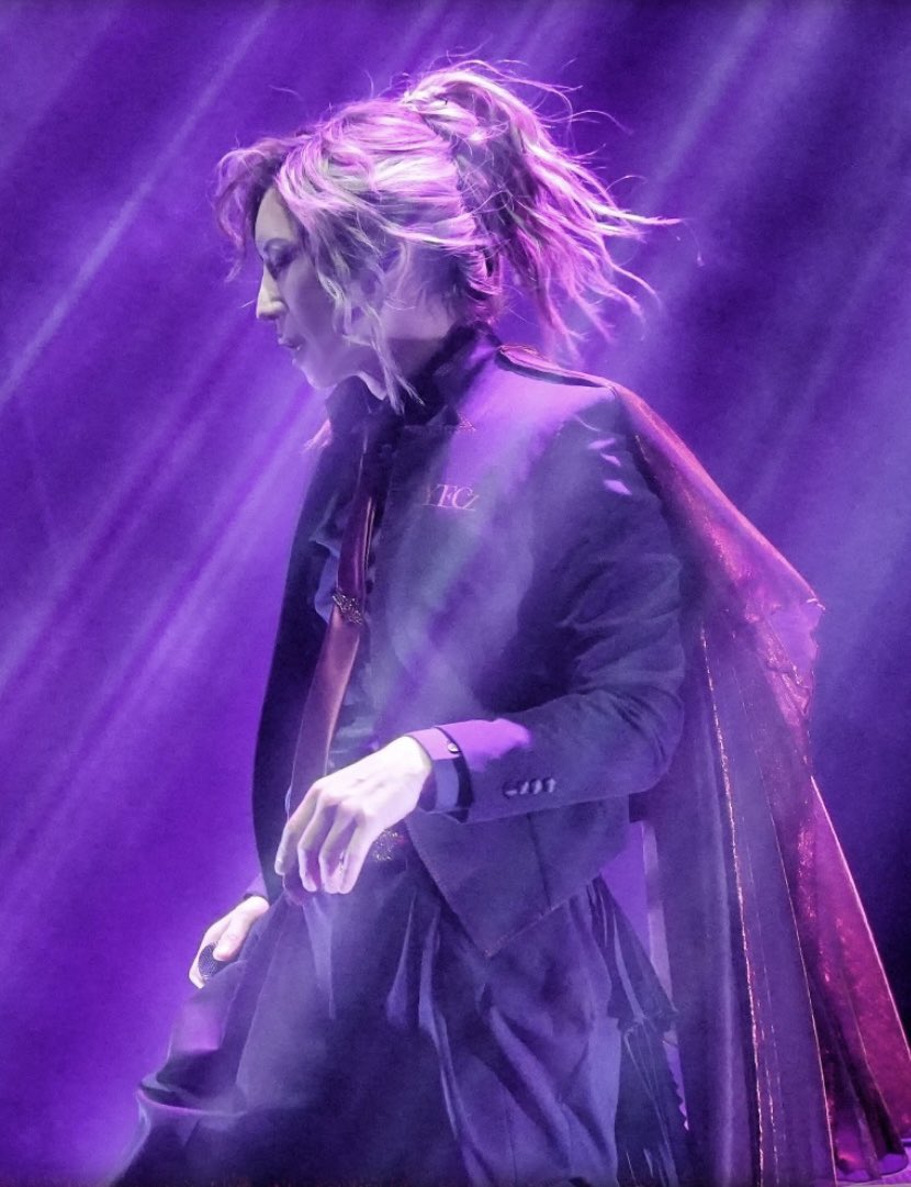 more gackt in purple light pics please