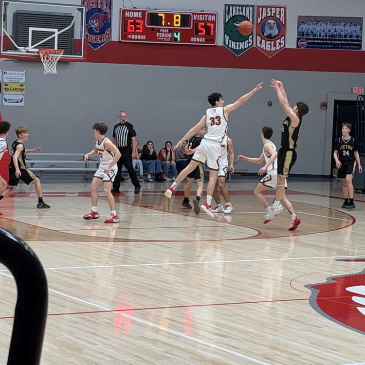 archie62237's tweet photo. The Whirlwinds showed great grit with a big comeback to beat Leeton tonight!
Thank you to Leeton for allowing senior Tanner Thompson to score his final two points.
We hope to see a BIG #ArchieStrong crowd at Courtwarming on Friday! https://t.co/eHQD2Wrzuz
