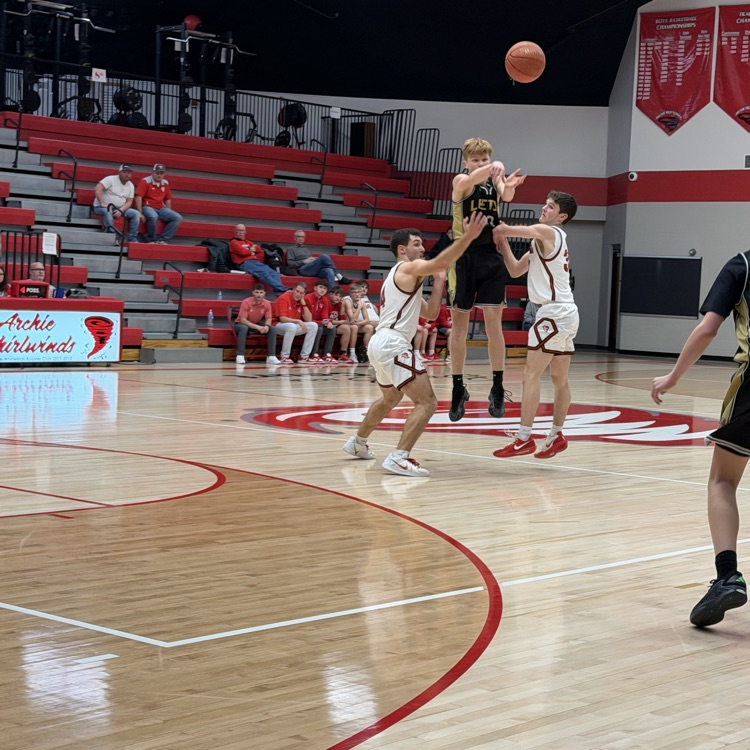 archie62237's tweet photo. The Whirlwinds showed great grit with a big comeback to beat Leeton tonight!
Thank you to Leeton for allowing senior Tanner Thompson to score his final two points.
We hope to see a BIG #ArchieStrong crowd at Courtwarming on Friday! https://t.co/eHQD2Wrzuz