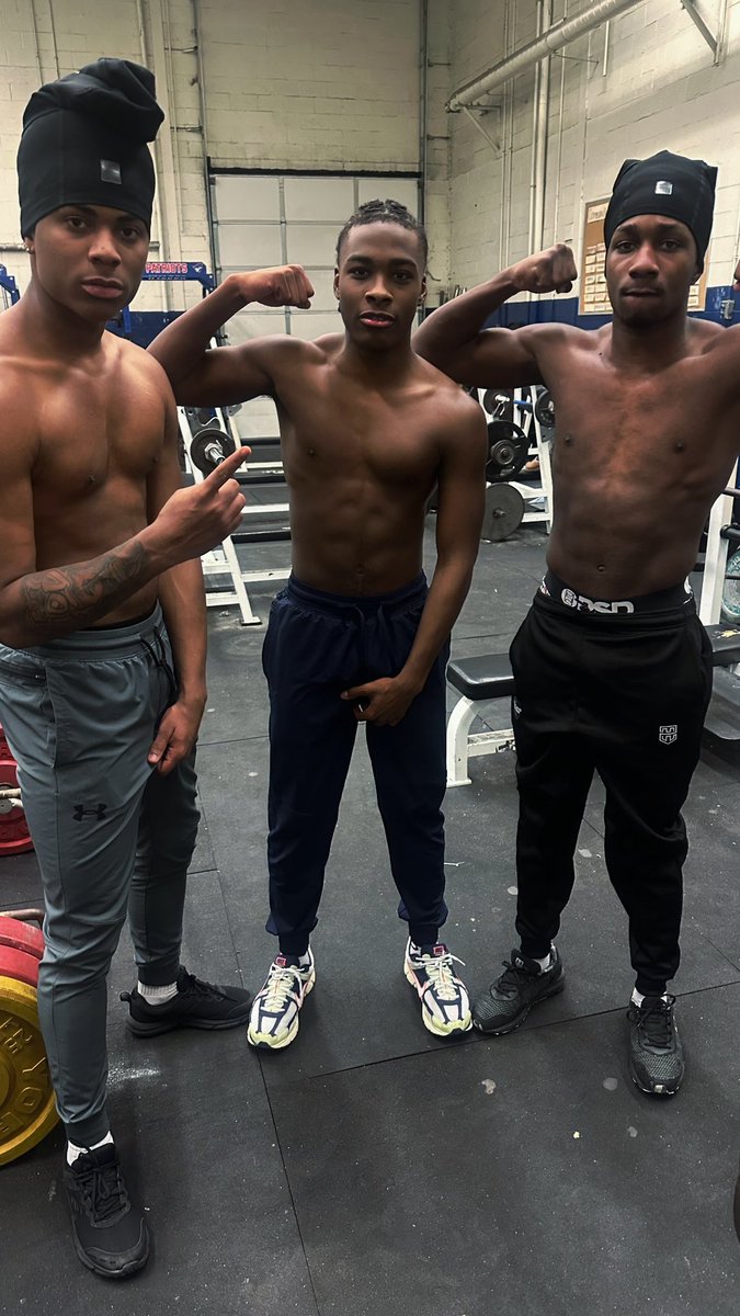 Tahkil Hinton tweet media