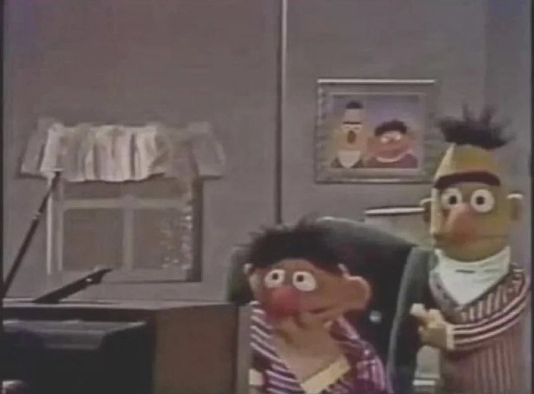 KeyToMarz's tweet image. DAMN 😳😳😳