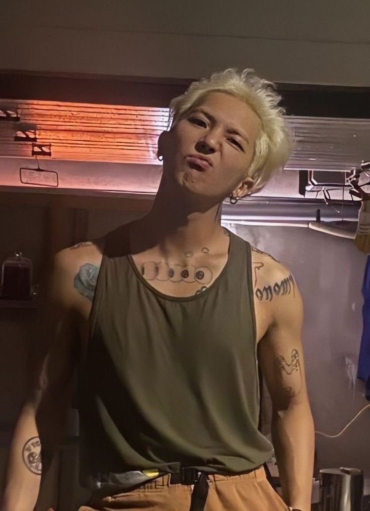 yganjd's tweet image. If Song Mino of WINNER is sentenced to three years in prison on charges of evading military service  , WINNER will only have two options left:
either continue as three members with Mino leaving the group 
or disband entirely

📰: m.entertain.naver.com/home/article/2…