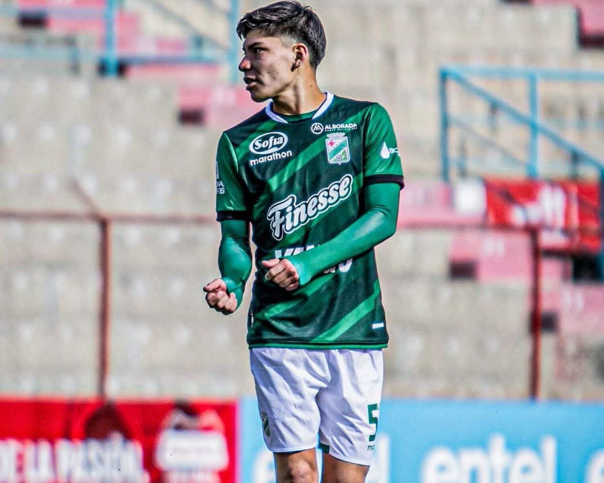 sanchez_luber's tweet photo. A esta hora de la noche me informan que @cdopetrolero y @Bolivar_Oficial llegaron a un acuerdo y #MarcoVelasco #Sequeda https://t.co/JfvyaMeVT5