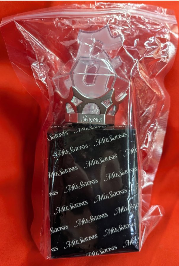 ✖︎✖︎✖︎SixTONES✖︎✖︎✖︎ 25年MILESixTONES ペンライト 入荷