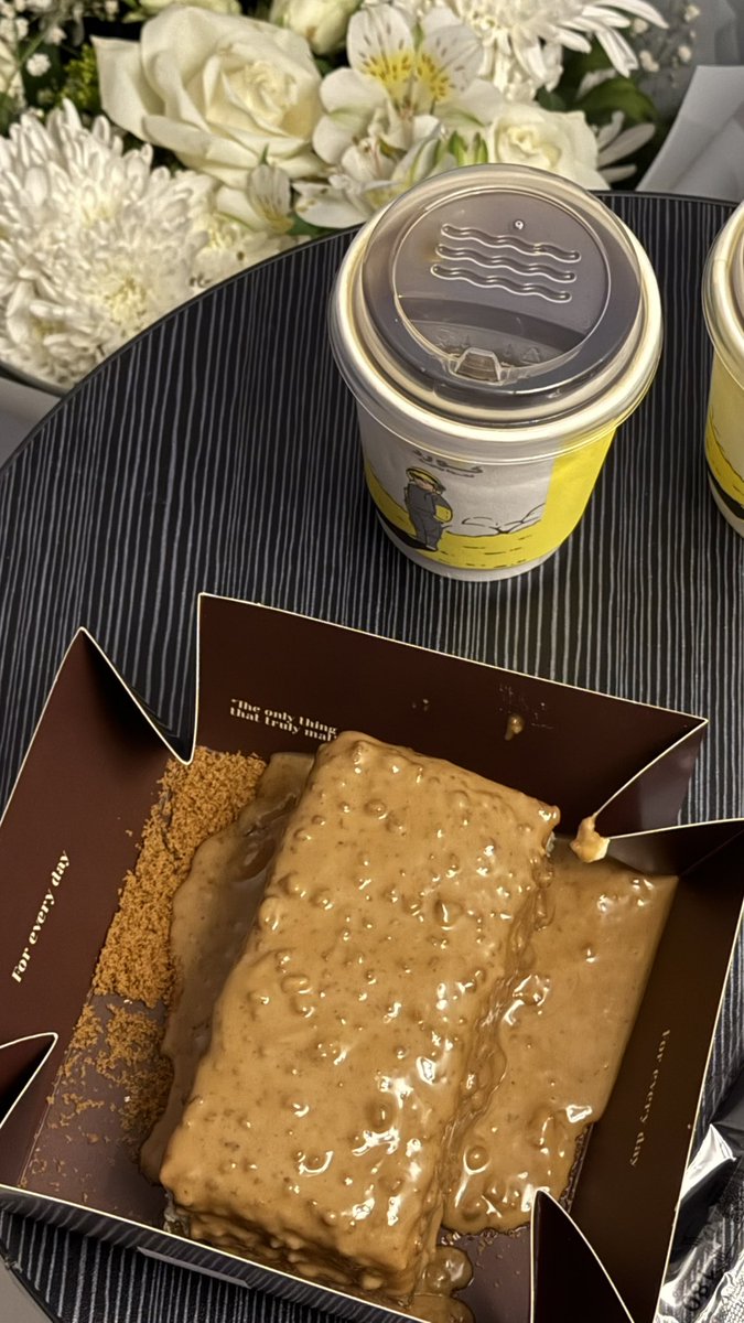 من أحب الأوقات لقلبي جلسة 
مع مامـا و قهوة وسواليف مالا نهاية 
"يالله عسى سنين عمـري من وجود ماما ما تخـلى"
    ❤️❤️❤️❤️❤️❤️❤️❤️❤️