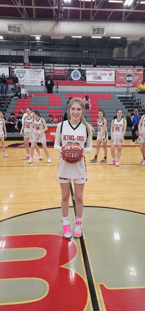 bethelTsports's tweet photo. Congrats to Zoey Sandker! 1,000 Career Points! https://t.co/6DgQY9oUPB