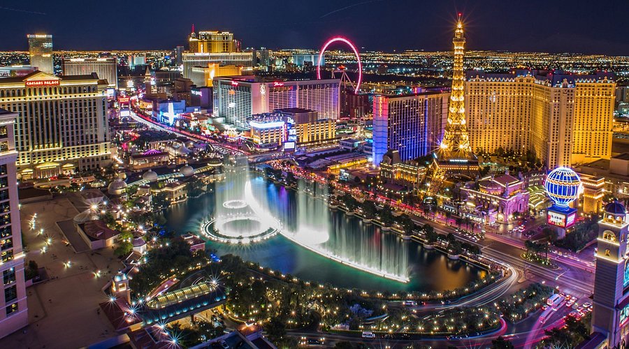 GlobalDanceGDE's tweet photo. .@PasqualeRotella just announced that Insomniac will be shutting down a section of the Las Vegas Strip to host a FREE Techno event on Thursday, May 14th. #EDCLV2026 https://t.co/dT5xk1olmX
