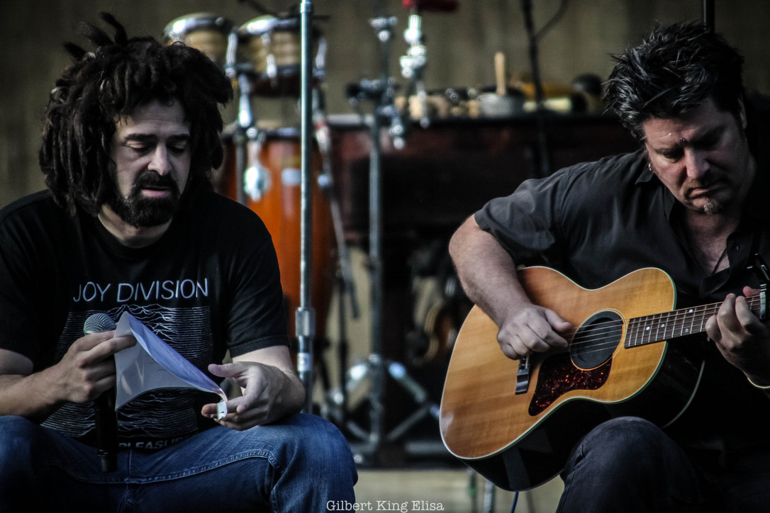 GilbertKElisa's tweet photo. Adam Duritz & Dan Immergluck of Counting Crows #GIlbertKingElisa #music #art #musicians #countingcrows #bands #eventphotography #photography https://t.co/UaRb7EIA9q