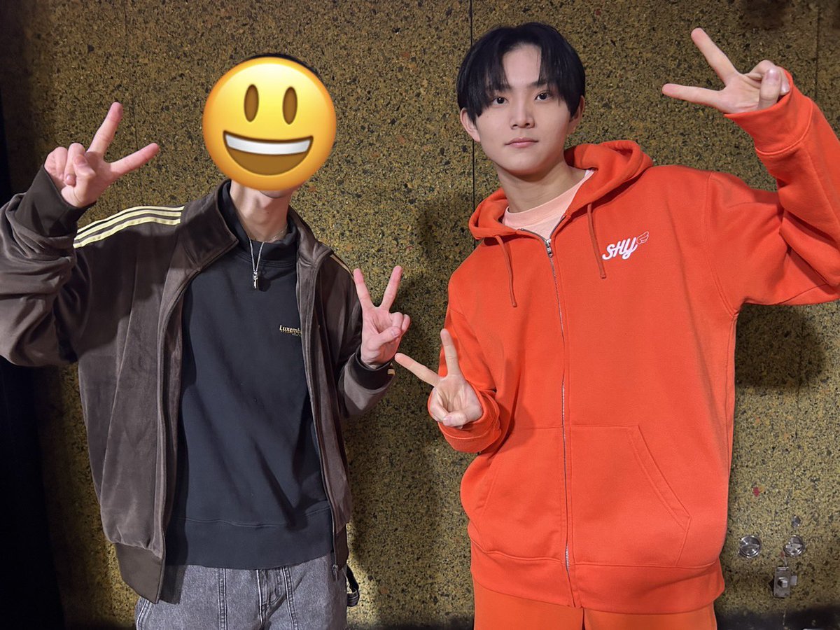 けけけ tweet media