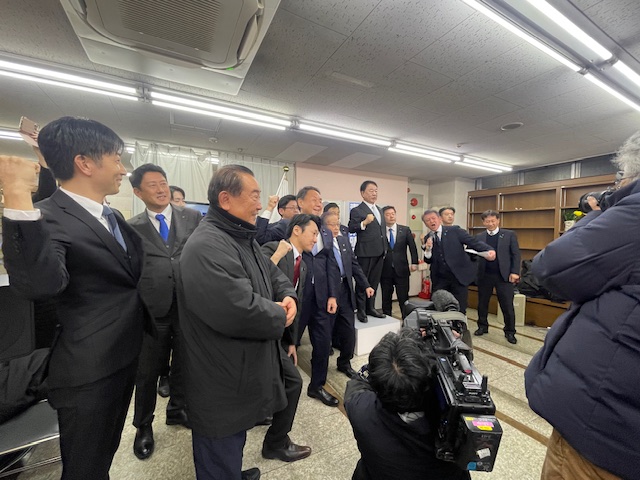 青山繁晴 tweet media