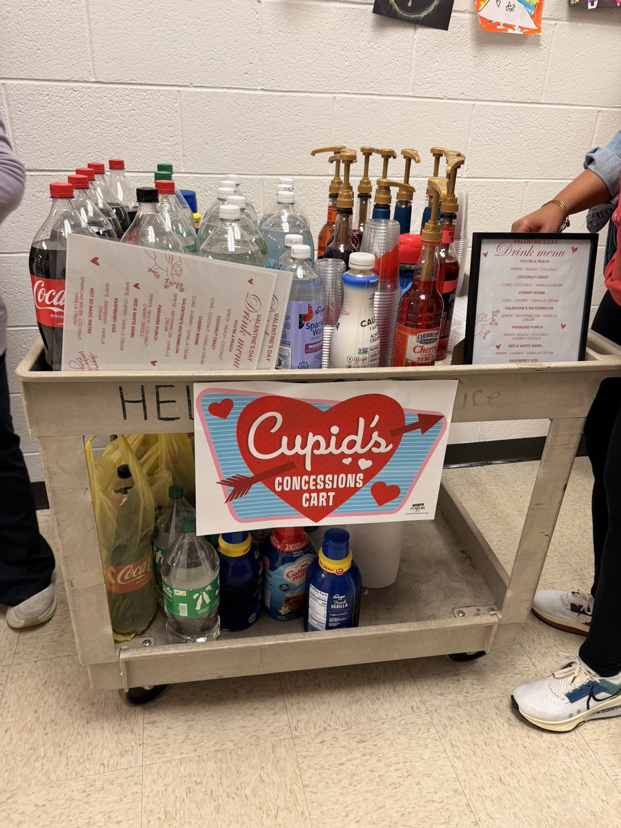 SHEtigertales's tweet photo. Dirty sodas + a snack cart + the best parents = a VERY happy staff 🥤🐯 Our Tiger Tribe came through today! Thank you for always taking care of us!
#SHEtales https://t.co/uvTAfduCky