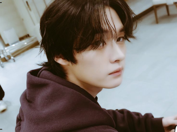 shs3arth's tweet photo. #minsung au | Irmãos Lee

Onde Jisung cresceu ao lado dos irmãos Lee, ficando noivo de um deles

ou

Onde Minho é apaixonado pelo noivo de seu irmão desde a adolescência https://t.co/TH9XzODoYq