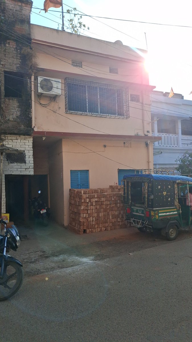 Rohan11235813's tweet photo. Respected @DC_Dumka Shri Abhijeet Sinha IAS Sir,
With due respect, I wish to bring to your kind notice that some bricks have been placed in front of my shop, blocking my entrance and affecting my livelihood. https://t.co/Z3jMKn7NTL