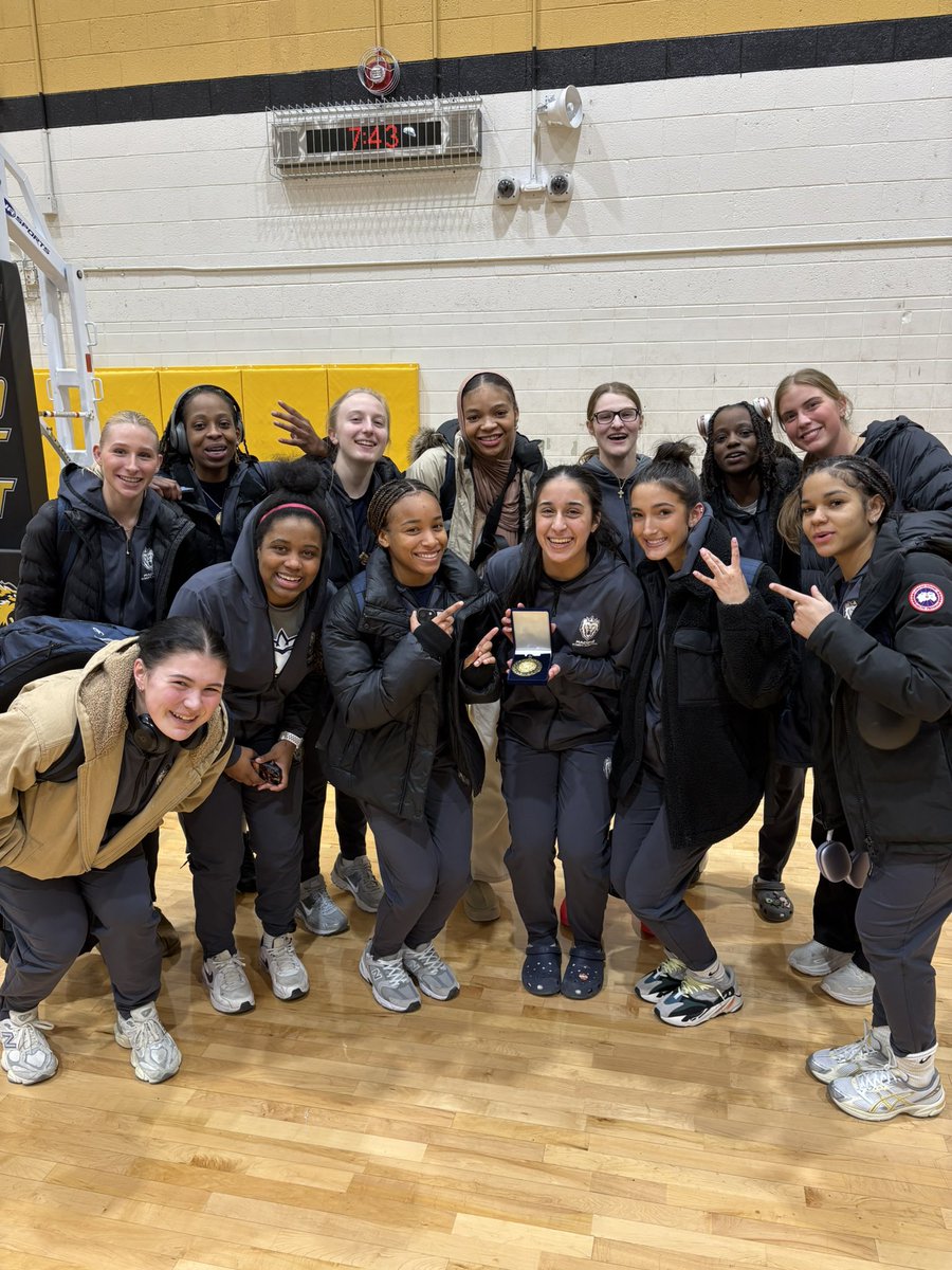 MacombWBB's tweet photo. Hannah Tamou is our Coach Lew Ballard “Dawg” award winner in the WIN over Mott. Hannah led the team with 18 points, 7 rebounds, 2 assists &amp; 3 steals. She hit 4-4 free-throws in what were big makes late. https://t.co/yEjdCQQR6T