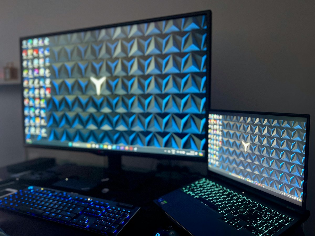 DJone01's tweet photo. I miss my old LG 3D TV setup, even though it was only 1080p 📺.
If ever I manage to get it fixed I'll use it as a 3D TV display again.
Those with similar issues with a 3D TV should check out:
Telly Mend 🔗: https://t.co/STZCdciV5d
#3DTV #TellyMend #TVRepair https://t.co/zMbMbAS9BC