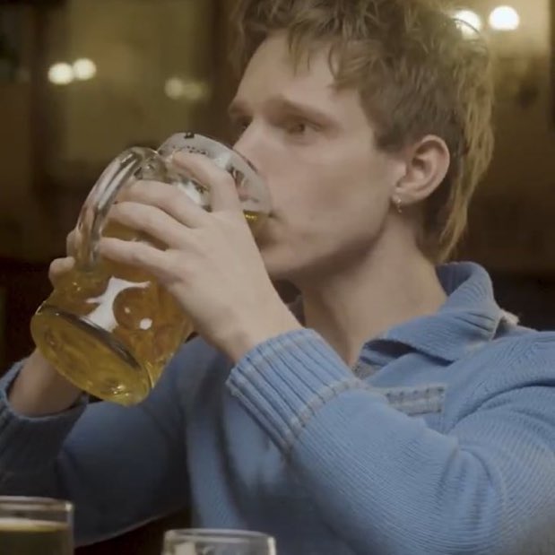 The opposite of SpongeBob big guy pants OK