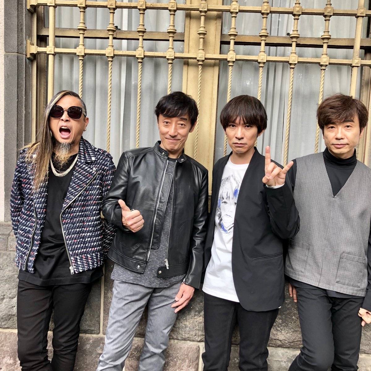 スピッツで一番好きな楽曲は？
自分は空も飛べるはず、ロビンソン、涙がキラリ⭐︎、渚と好きですが一番はチェリーです！
発売時に自転車乗りながら口ずさんでたのを思い出します😌
皆さんの一番好きな楽曲は何ですか？😉✨