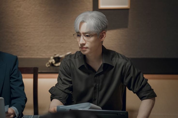 5283_Cheese's tweet photo. 윤주노 설명에 관리된 몸매랑 나이를 가늠할 수 없는 외모라고 적혀있는 이유를 알겠어 https://t.co/hWF7ZHjLDt