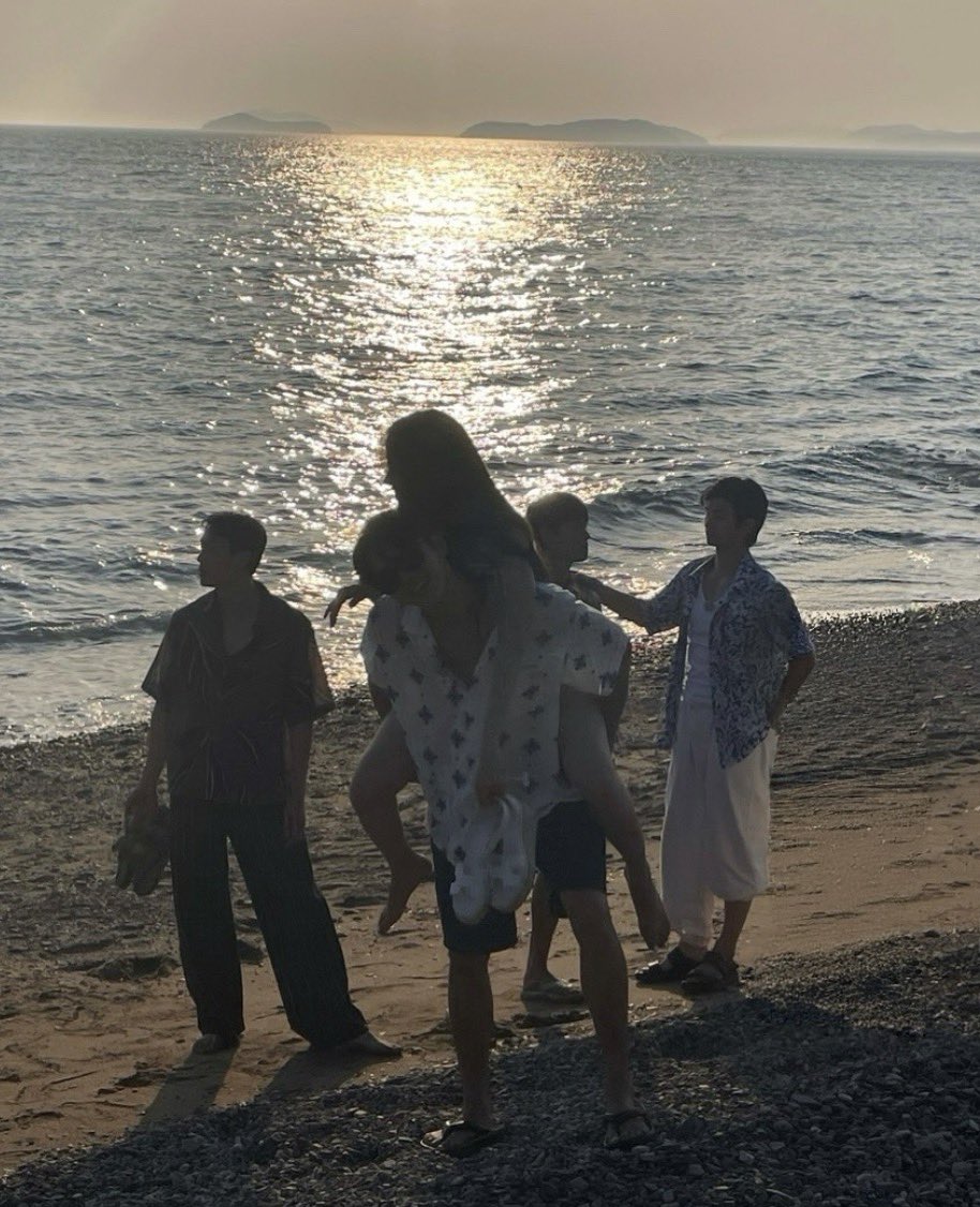 ไม่เอาอะไรแล้วซูบินกับฮีซอน 😭😭😭😭💗
เพื่อนก็แค่ background 55555

#singlesinferno5