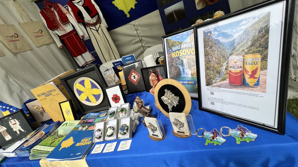 KosovoinAUS's tweet photo. DAY 2
Stall G33 was the path to a journey from Glebe Park, Canberra 🇦🇺, towards Kosovo. Although it was raining ☔, this didn’t stop us from virtually taking visitors on a walk through history, culture, tradition, and tourism.
It was cool talking about🇽🇰 over a glass of Peja🍺 https://t.co/9H1rUstX9k