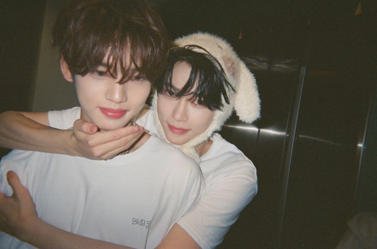 sunghamcatbin's tweet image. Hits different now...