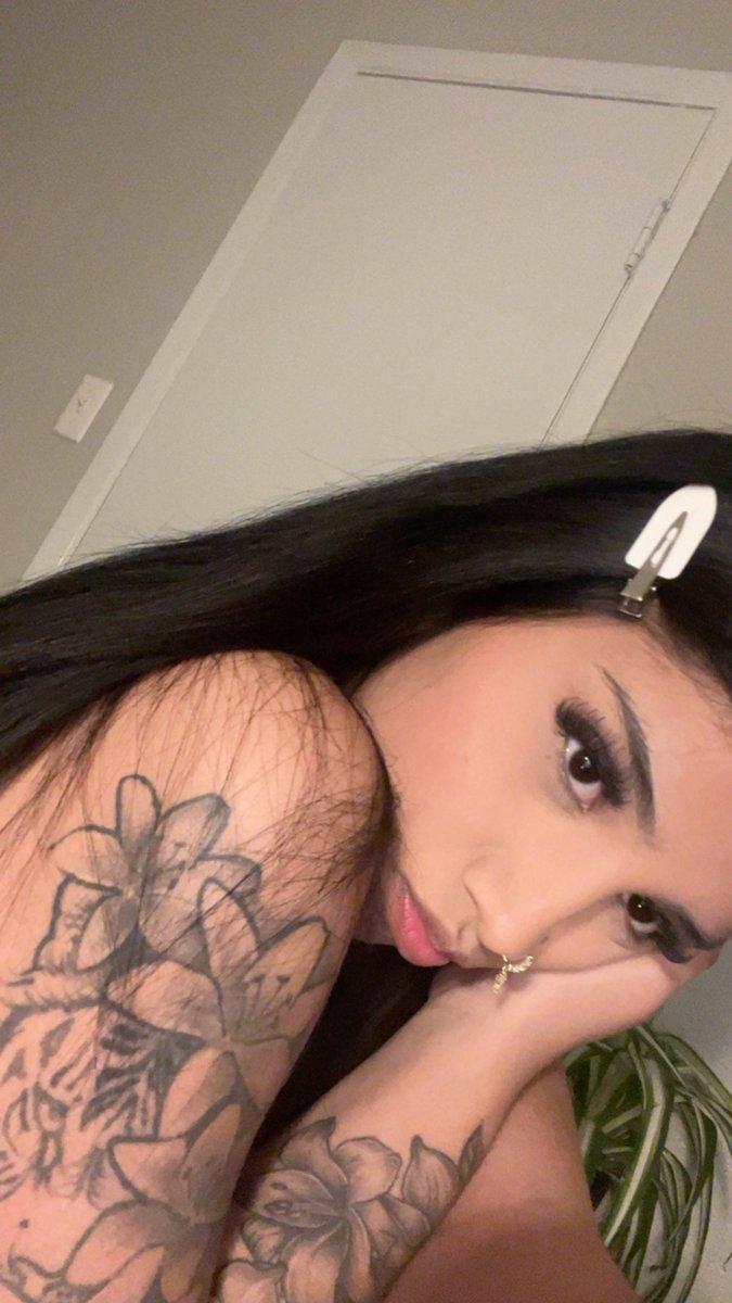 j (@nessa11b4) on Twitter photo 