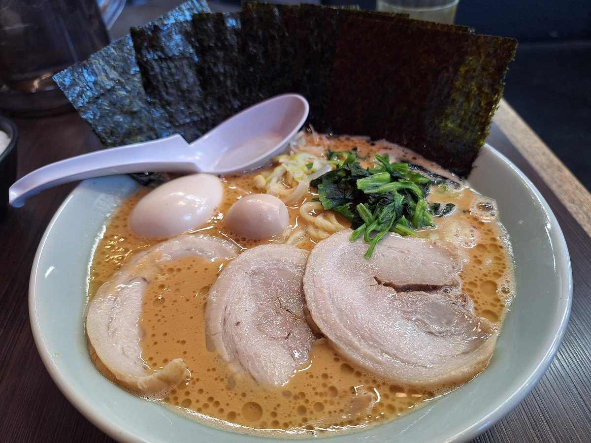 #ガルボにおすそわけ
昨日の飯テロに触発されて自分も！
魂心家の味噌ラーメン