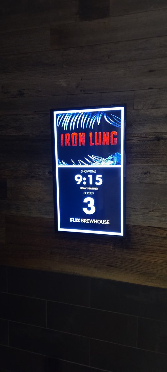 Pandamorph1's tweet photo. Time for the second watch https://t.co/8S4wEZzcp7