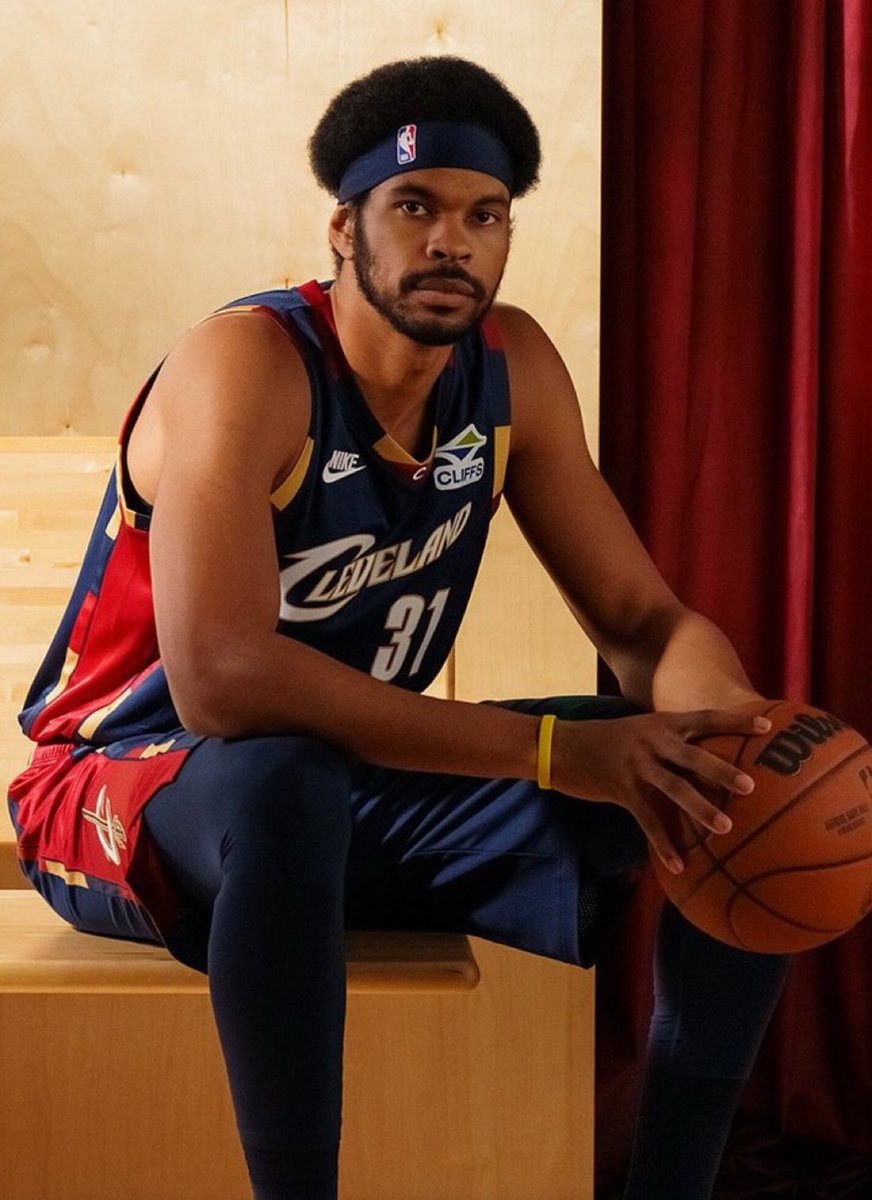 Jarrett Allen over the last 5 games:

24.4 PPG
12.0 RPG
2.2 APG
1.4 BPG
74.6% FG
29.4 MPG