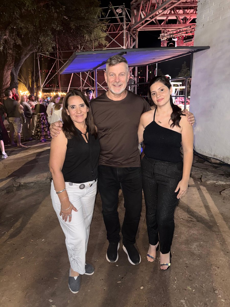 Gracias <a href="/javierpretto/">Javier Pretto</a> por venir a nuestro norte cordobés y vivir de cerca lo que ha sido este gran Festival del Cabrito y la Artesanía 2026. Gracias por el compromiso.