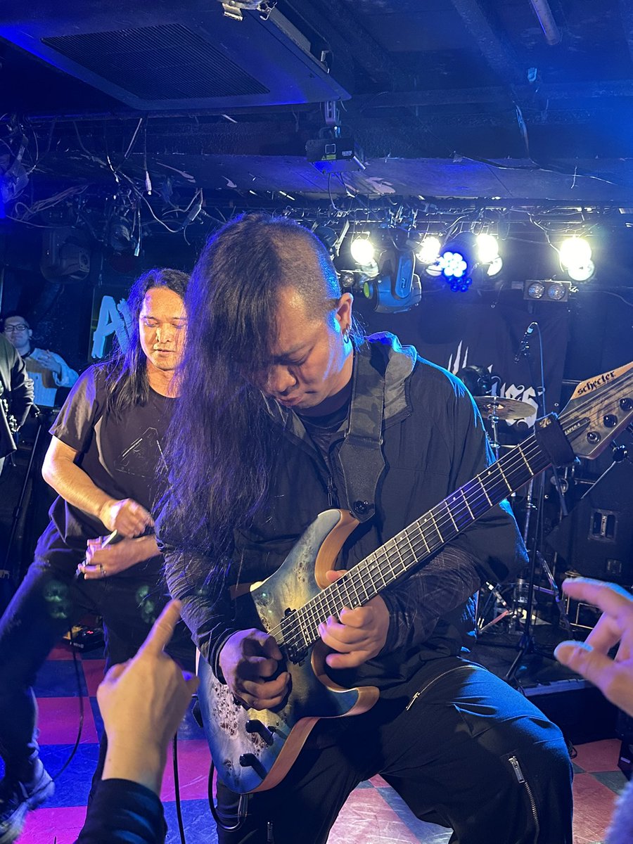 MuvTbDl51nxzoHi's tweet photo. #TheOathOfTheWolves
#Gtターtakamineの４枚
#PredatorsInShadowVol2
#新宿Antiknock
(2026.2.11) これぞ！Takamine Gt ターパフォーマンス堪能したゼ！燃えたゼ！ https://t.co/HBMmCs52Go