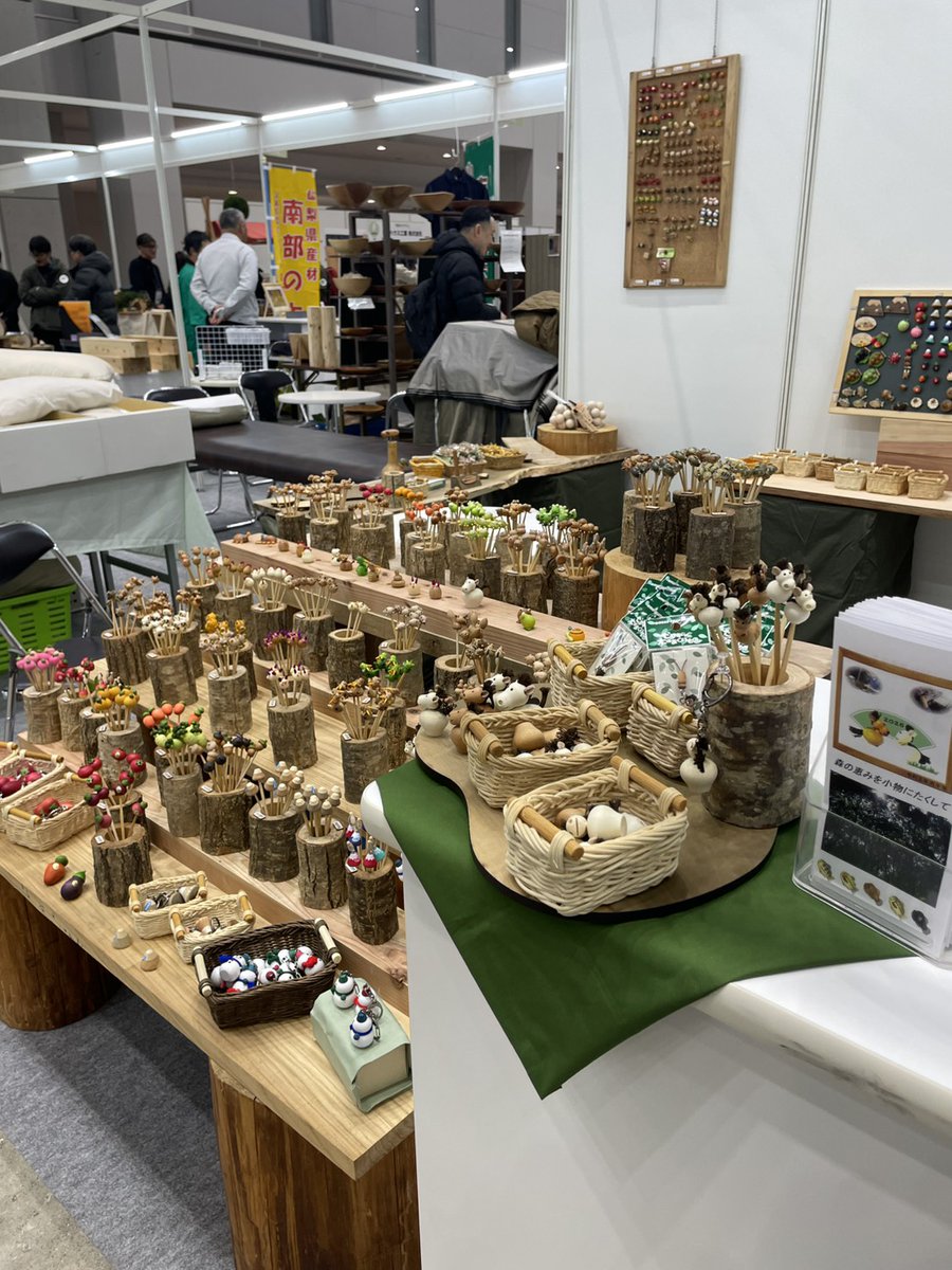 mokku_inubashi's tweet photo. 設営完了しております。
雑貨の販売も行っていますので、是非皆様お気軽にお越しください🌳✨

#モクコレ2026 #モック犬橋 https://t.co/DnTSpzfr0J