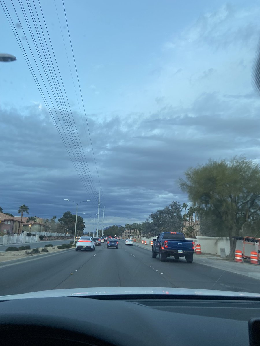 spez_xo's tweet photo. All the sky views I had on the way home, I loved it. https://t.co/TQqATKUv4v