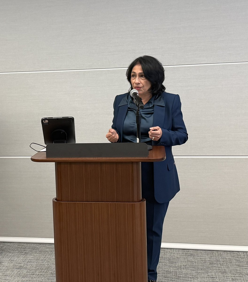 Gilbert Villegas tweet media