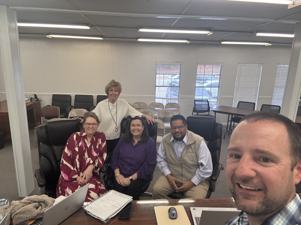 Jonathan Thompson tweet media