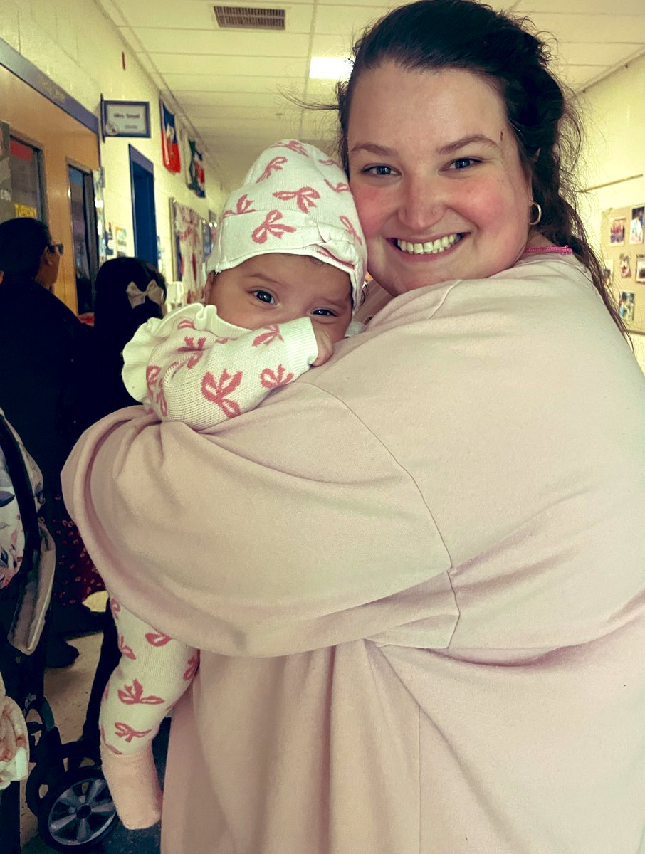 BGES3rdGrade's tweet photo. If someone asked what joy looks like…🥰 Cafè Cultura is one of my favorite events at @BelleGroveAACPS thanks to @BGESOL ..and it was extra magical today! 🪄 💕🐾💌💙 #belonggrowsucceed @AACountySchools https://t.co/1obJ6gZm2q