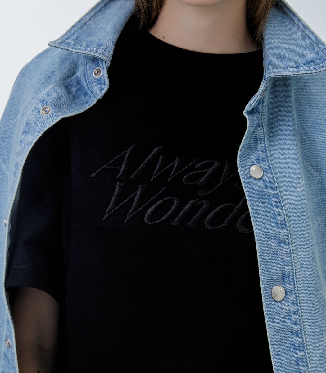AlwayswonderCo's tweet photo. Your favorite pieces from the Echoes of Her Indigo collection return to your everyday rotation.
Discover NOW:
🌐 Website: https://t.co/DuAYwXQD92
🔗 LINE Shopping: https://t.co/5YiRZYIw9d
#EchoesOfHerIndigo #AlwaysWonder #TheDenimEssential https://t.co/FnM1a1D2W7