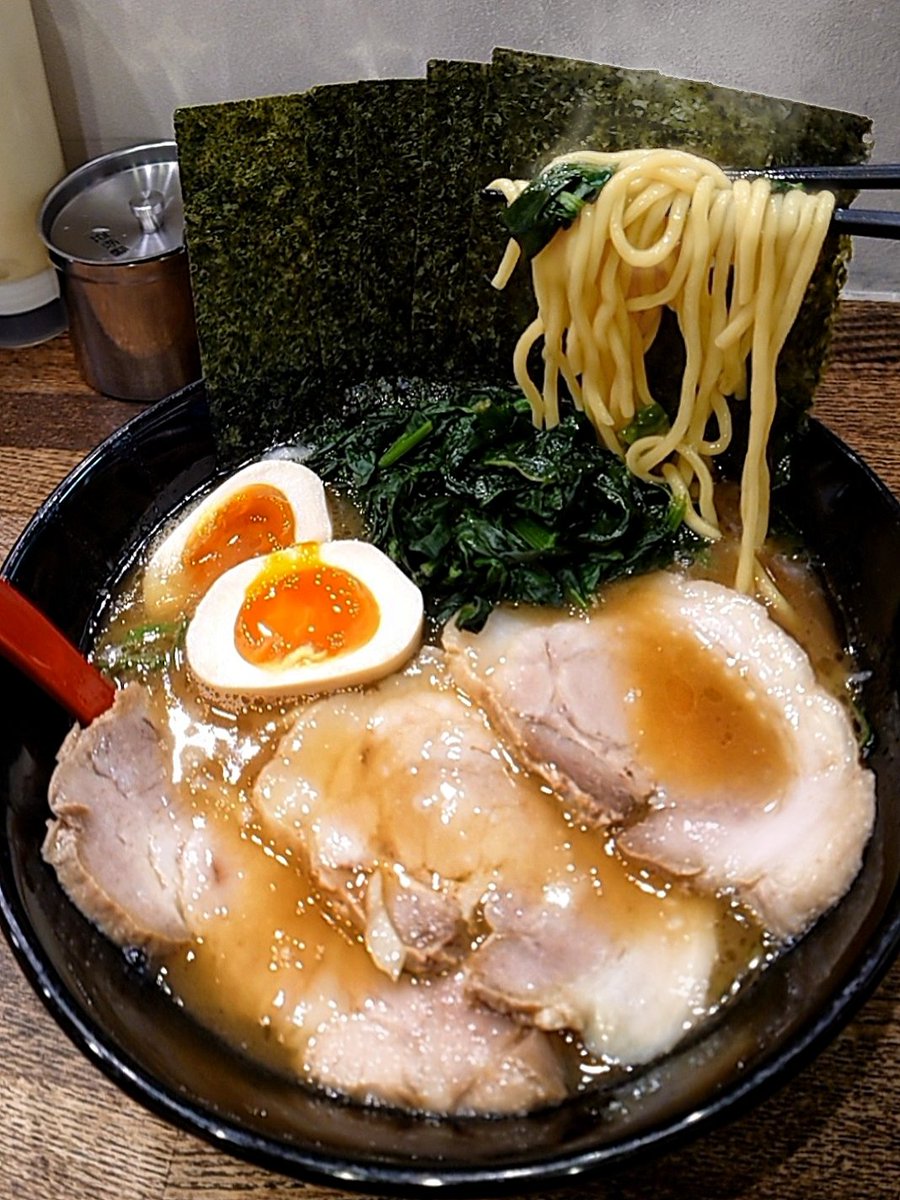 麺かため村かめ tweet media