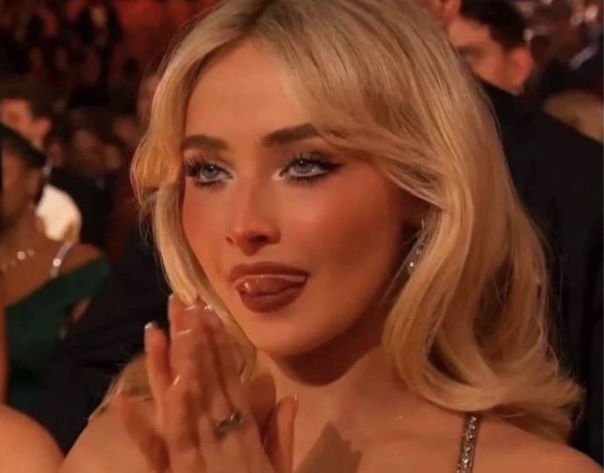 How the Repost link looks at me when <a href="/GooseGoblin12/">Goose</a> posts memes.