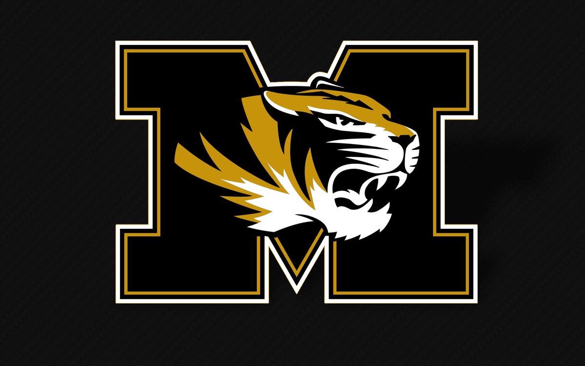 KMentality0's tweet photo. After A Great Conversation With Coach @blackwelldb I Am Blessed To Receive An Offer From The University Of Missouri ! @coreybatoon @CoachDrinkwitz @JB3Bynum @DunnellonFTBL @Showtime12u @CSAPrepStar @ZBlostein247 @ChadSimmons_ @adamgorney https://t.co/9iN0TCYVrN