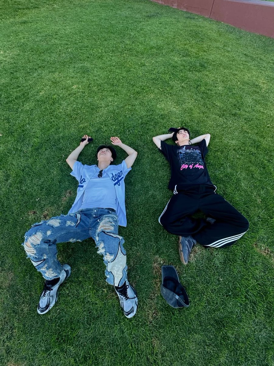 gaeteolzdaily's tweet photo. 🥹💔 they’re really gonna separate our puppies https://t.co/1IGqTpY6l3