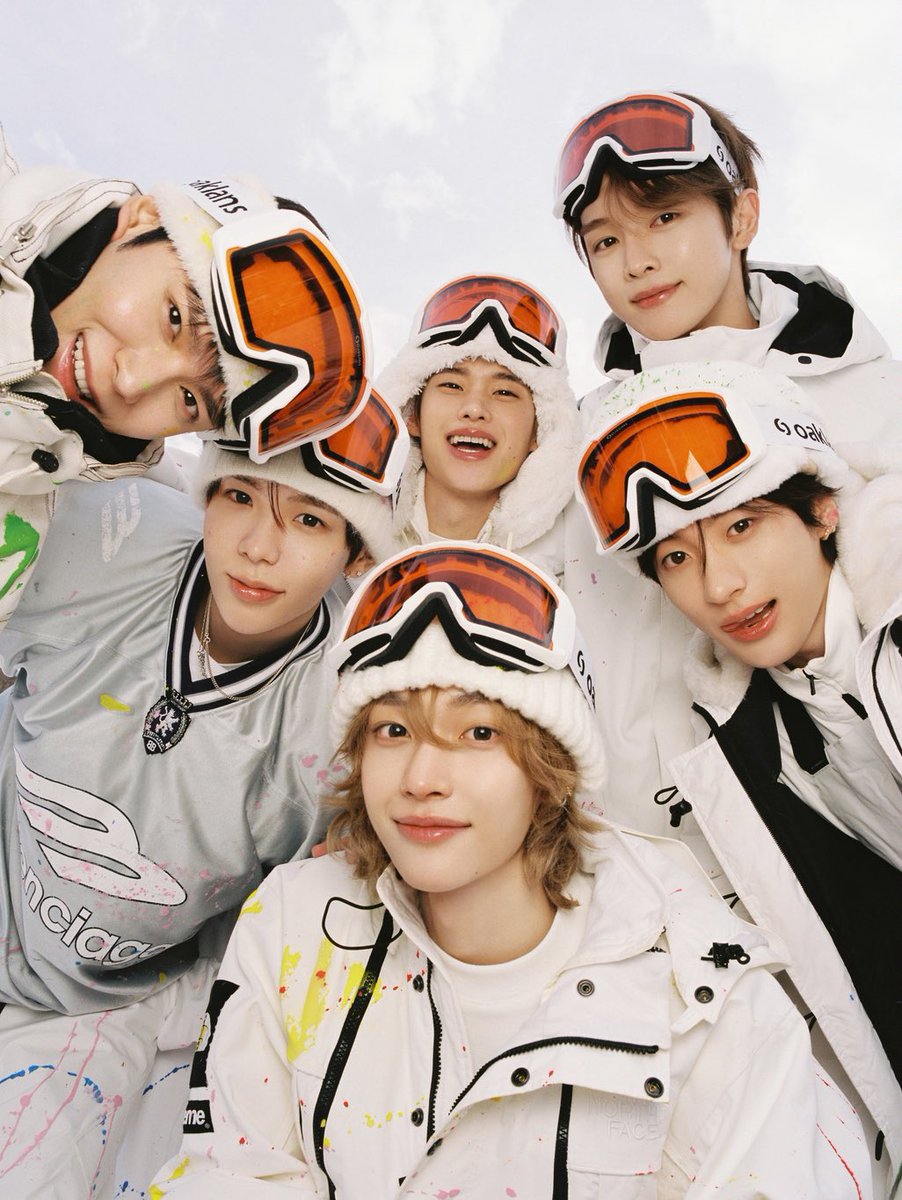 ㅋㅋㅋㅋㅋㅋㅋㅋ 아니 얘네 그냥 착순이컨셉이 더 잘어울리네 ㅋㅋㅋㅋㅋㅋㅋㅋㅋㅋ ㅋㅋㅋ ㅋㅋㅋㅋㅋㅋㅋㅋㅋ