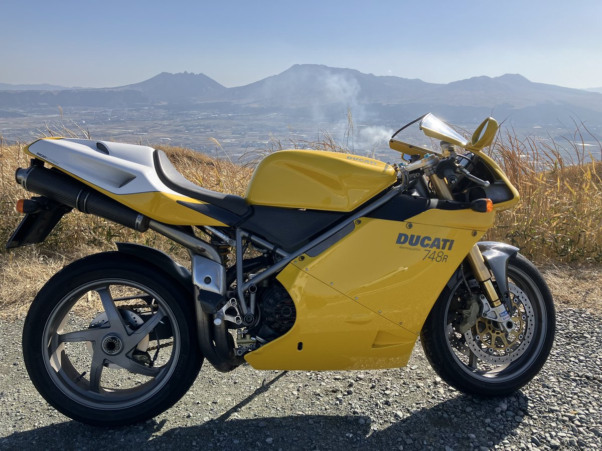 RT @kaztoku0222: 憧れてたバイクに乗れる幸せ☺️ 普通に走ってるだけ